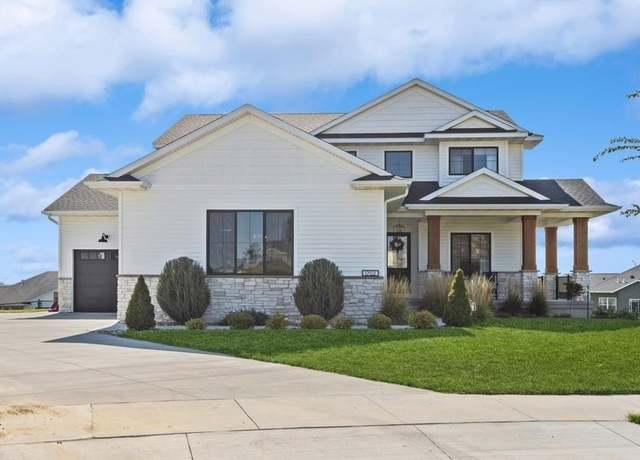 Property at 1702 Green Oak Cir, Tiffin, IA 52340, 6 beds, 3.5 baths