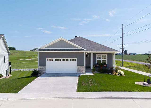 Property at 916 Long Dr, Solon, IA 52333, 4 beds, 3 baths