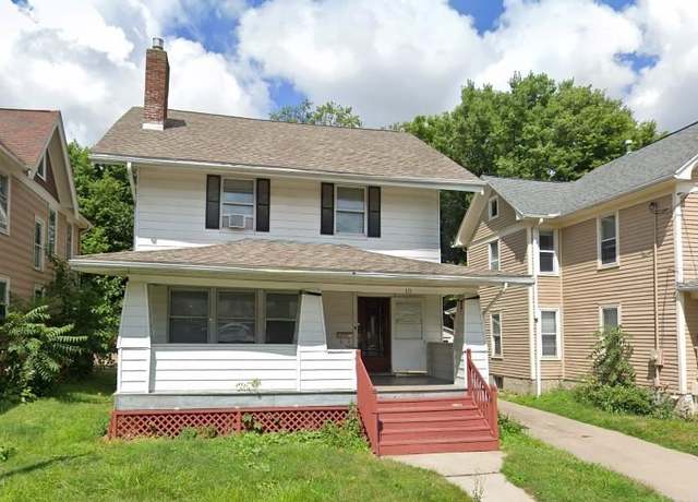 Property at 111 S Lucas St, Iowa City, IA 52240, 5 beds, 2 baths