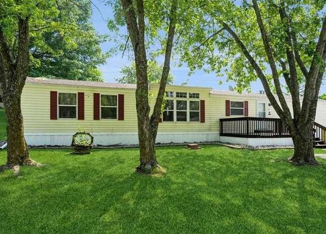 Property at 7500 SE Bloomfield Rd #86, Des Moines, IA 50320, 3 beds, 2 baths