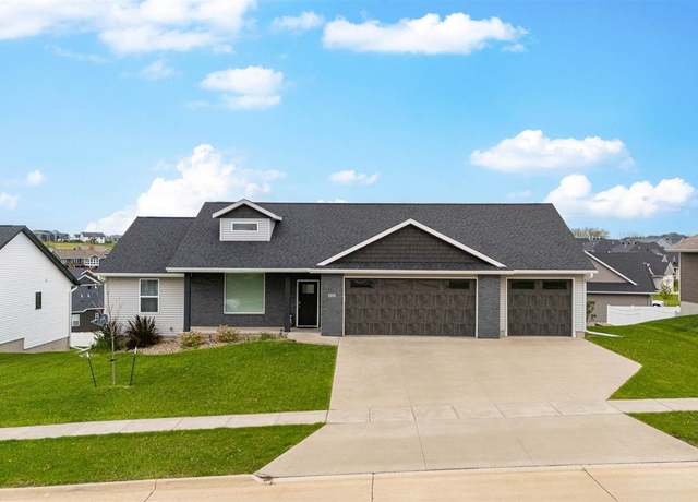 Property at 432 Rolling Hills Dr, Tiffin, IA 52340, 5 beds, 3 baths