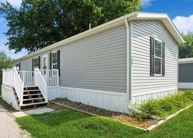 Property at 6901 SE 14th St #125, Des Moines, IA 50320, 3 beds, 1.5 baths