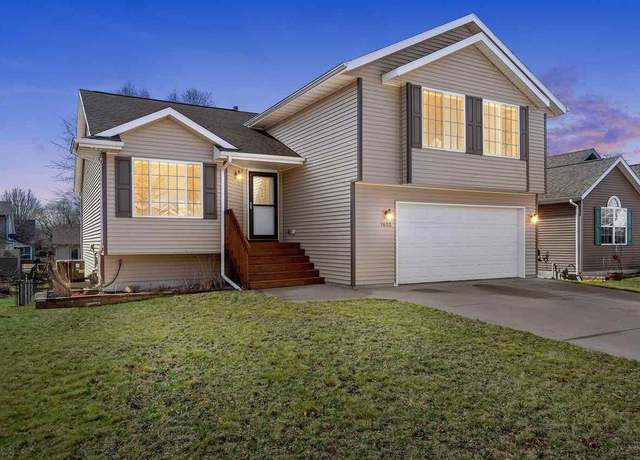 Property at 1603 Terrapin Dr, Iowa City, IA 52240, 4 beds, 3.5 baths