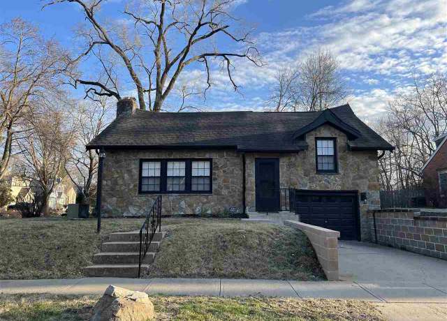 Property at 1531 Center Ave, Iowa City, IA 52240, 3 beds, 1.5 baths