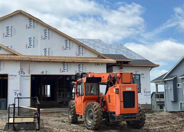 Property at 1299 Berkshire Ln, North Liberty, IA 52317, 4 beds, 3 baths