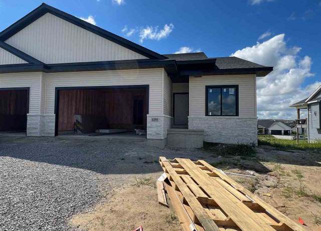 Property at 1299 Berkshire Ln, North Liberty, IA 52317, 4 beds, 3 baths