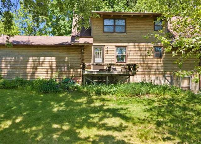 Property at 2547 NE North Liberty Rd, North Liberty, IA 52317, 2 beds, 2.5 baths