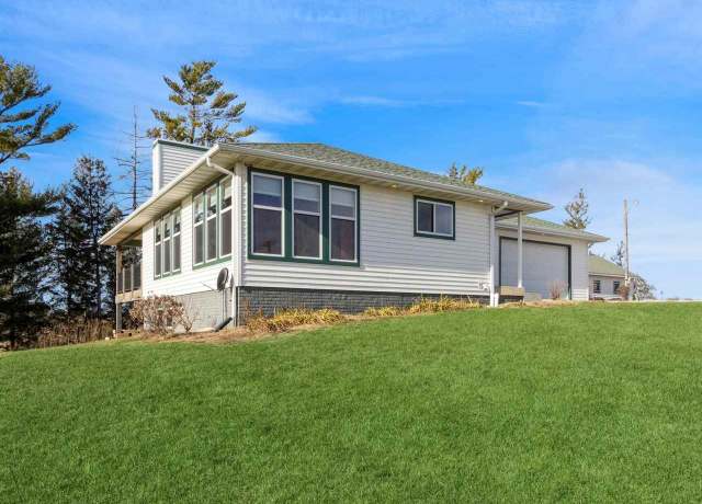 Property at 163 250th St, West Branch, IA 52358, 3 beds, 3 baths