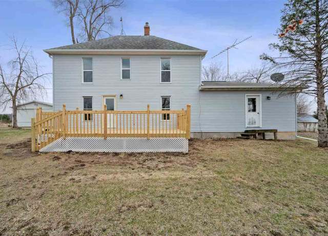 Property at 1454 Maxson Rd, Cedar Rapids, IA 52403, 4 beds, 2 baths