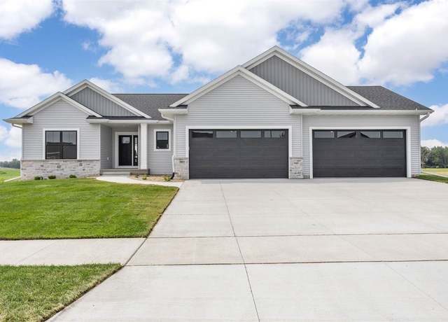 Property at 3011 Prairielight Ct, Hiawatha, IA 52233, 5 beds, 3 baths