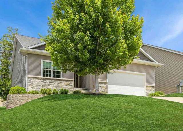 Property at 2007 Dempster Dr, Coralville, IA 52241, 5 beds, 3 baths