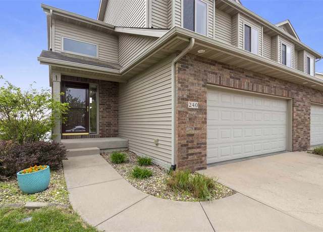 Property at 240 S Park Ridge Rd, North Liberty, IA 52317, 3 beds, 3.5 baths