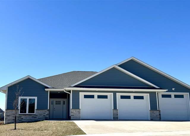 Property at 753 Silver Charm Ln, Iowa City, IA 52240, 7 beds, 3 baths
