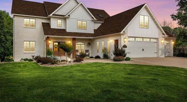 Photo of 1574 Turkey Ridge Ct Ct NW, Swisher, IA 52338