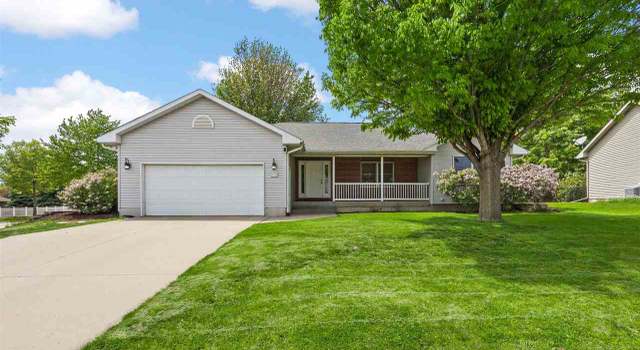 Photo of 1451 Chamberlain Dr, Iowa City, IA 52240