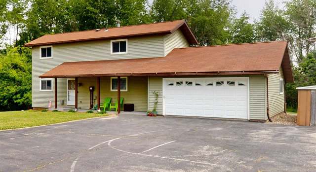 Photo of 1944 Surf Dr Dr NE, Solon, IA 52333