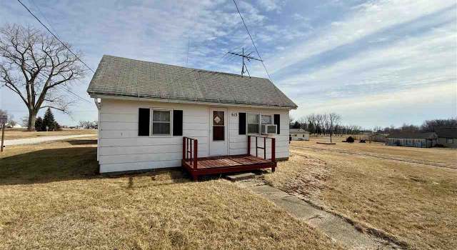 Photo of 613 N Oak St, What Cheer, IA 50268