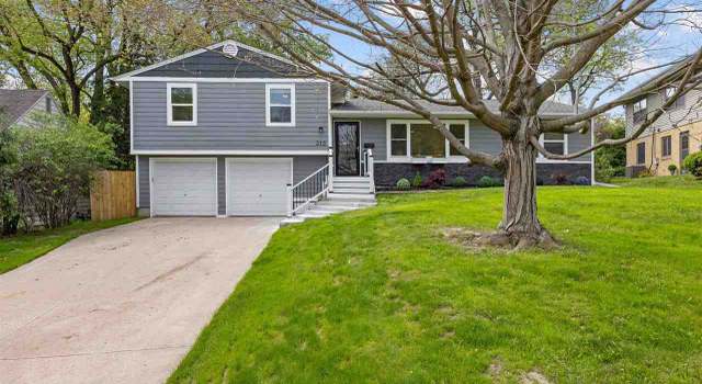 Photo of 313 Windsor Dr, Iowa City, IA 52245