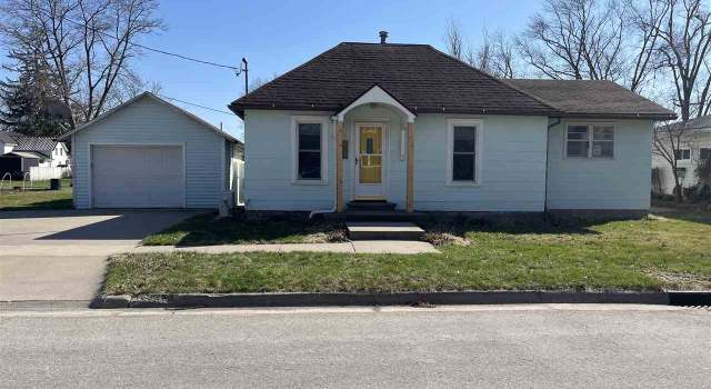 Photo of 114 C Ave, Kalona, IA 52247