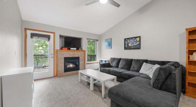 Photo of 1005 Twilight Dr, North Liberty, IA 52317