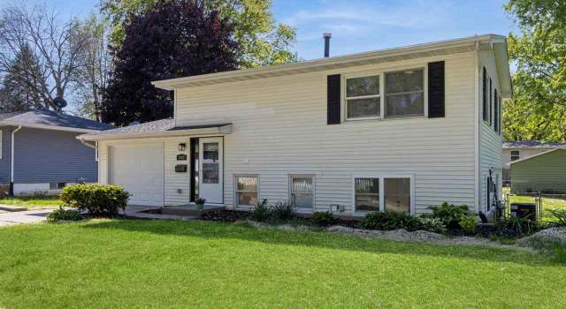 Photo of 2007 Bancroft Dr, Iowa City, IA 52240