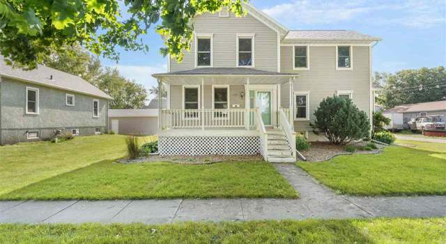 Photo of 572 Marengo Ave, Marengo, IA 52301