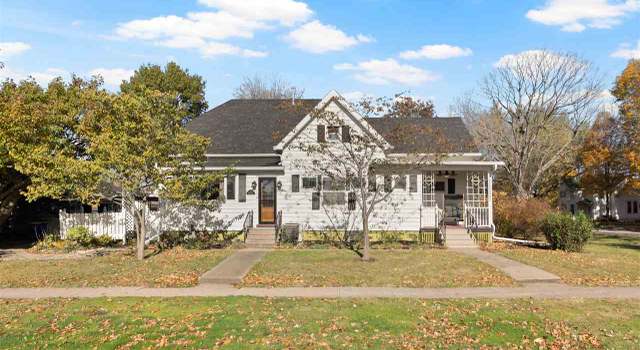 Photo of 110 E Linn St, Lone Tree, IA 52755