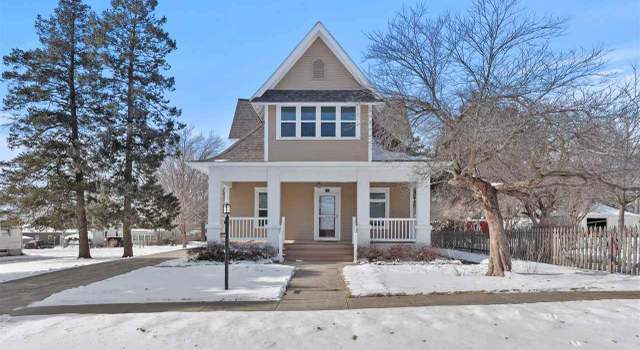 Photo of 513 S Center St, Lone Tree, IA 52755