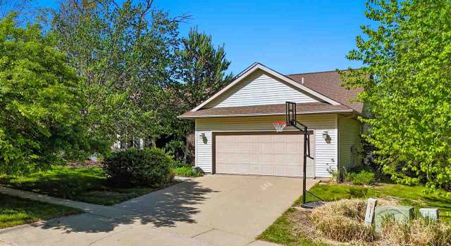 Photo of 205 E Dovetail Dr, Coralville, IA 52241