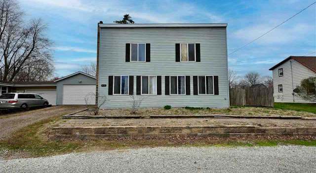 Photo of 616 Lincoln St, Ainsworth, IA 52201