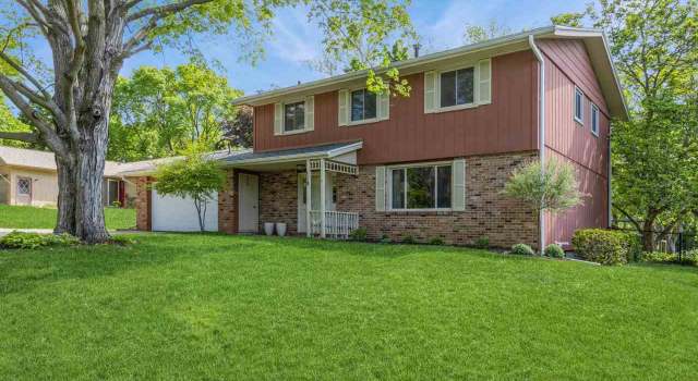 Photo of 114 Post Rd, Iowa City, IA 52245