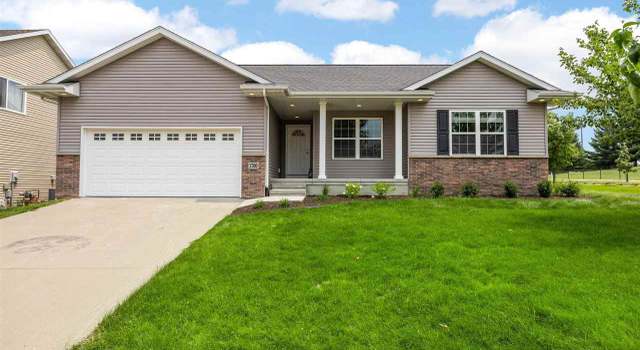 Photo of 1700 Mackinaw Dr, Iowa City, IA 52245