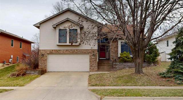 Photo of 746 Pepper Dr, Iowa City, IA 52240