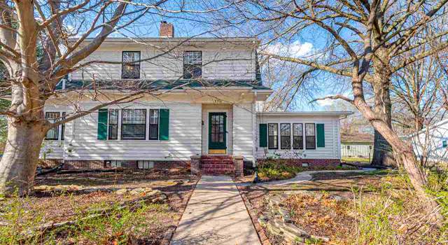 Photo of 1004 Kirkwood Ave, Iowa City, IA 52240
