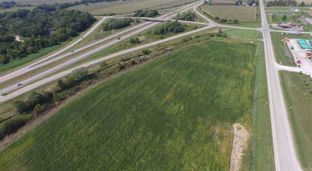 Photo of 5243 Oak Crest Hill Rd Rd SE, Hills, IA 52235
