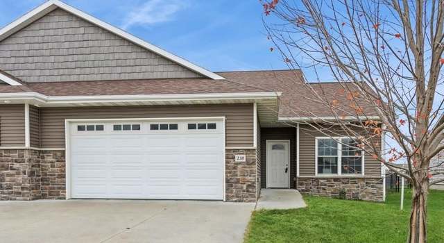 Photo of 230 Sierra Park Dr, Hills, IA 52235