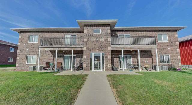 Photo of 767 N Perkins St, Lone Tree, IA 52755