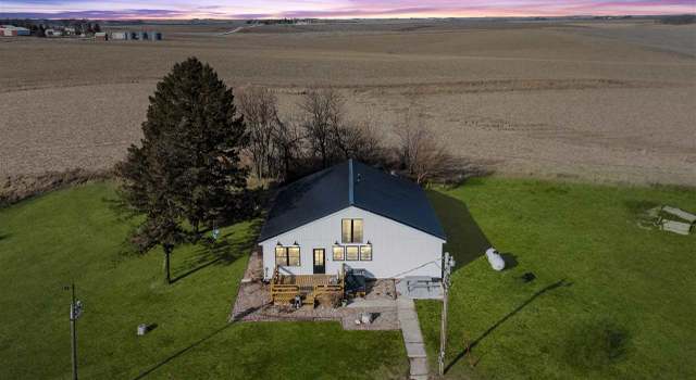 Photo of 5580 11th Ave, Dysart, IA 52224