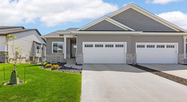 Photo of 1237 Berkshire Ln, North Liberty, IA 52317