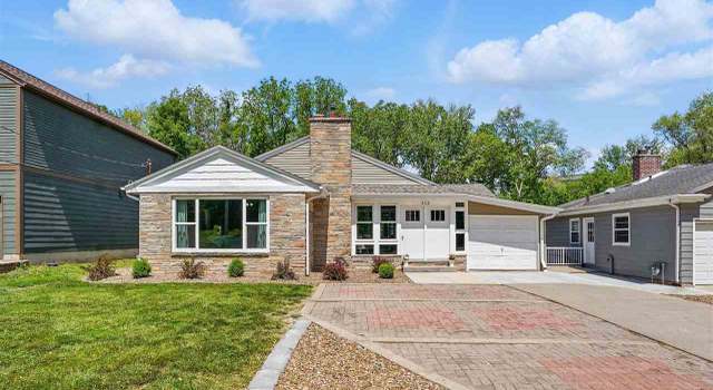 Photo of 212 Golfview Ave Unit 1 & 2, Iowa City, IA 52246