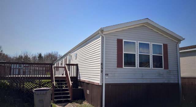 Photo of 839 Basswood Ln, Iowa City, IA 52246