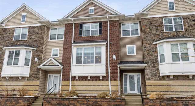 Photo of 440 3rd Ave #3, Coralville, IA 52241