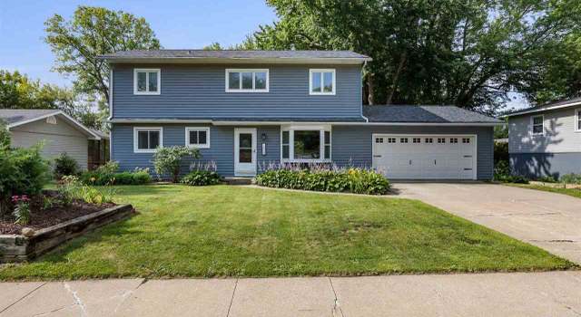 Photo of 1608 10th St, Coralville, IA 52241