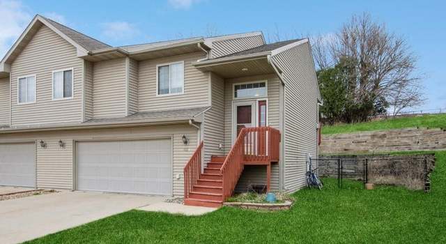 Photo of 2038 Northland Cir, Coralville, IA 52241
