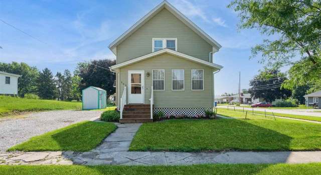 Photo of 609 Franklin St, Williamsburg, IA 52361