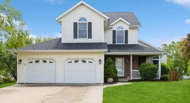 Photo of 315 Nightingale Dr, Tiffin, IA 52340