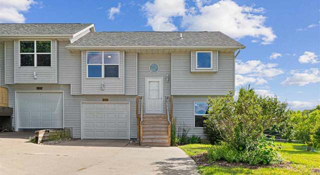 Photo of 1361 Ozark Rdg, Coralville, IA 52241