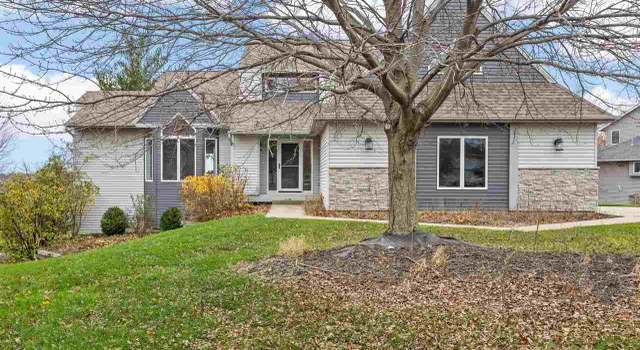 Photo of 200 Auburn Hills Dr, Coralville, IA 52241