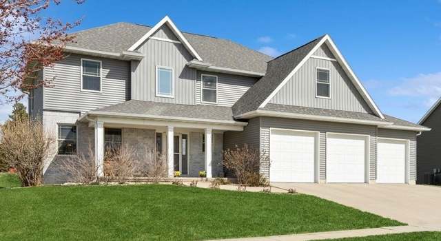 Photo of 1590 Otter Ln, North Liberty, IA 52317