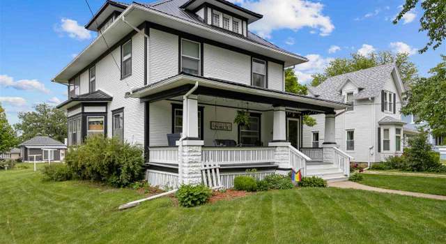Photo of 540 E 4th St, Tipton, IA 52772